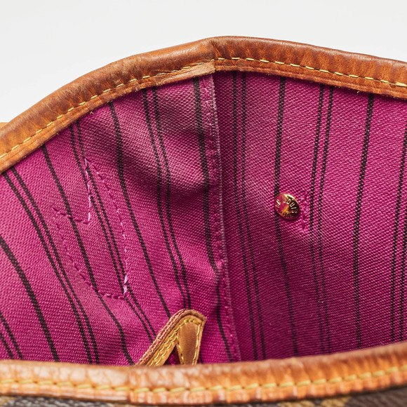 LOUIS VUITTON Monogram Canvas Neverfull MM Bag - Picture 6 of 8